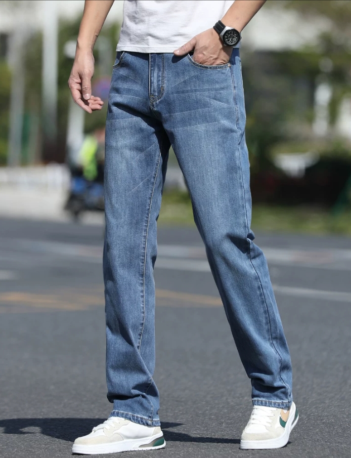 Classic 5-Pocket Straight Jeans